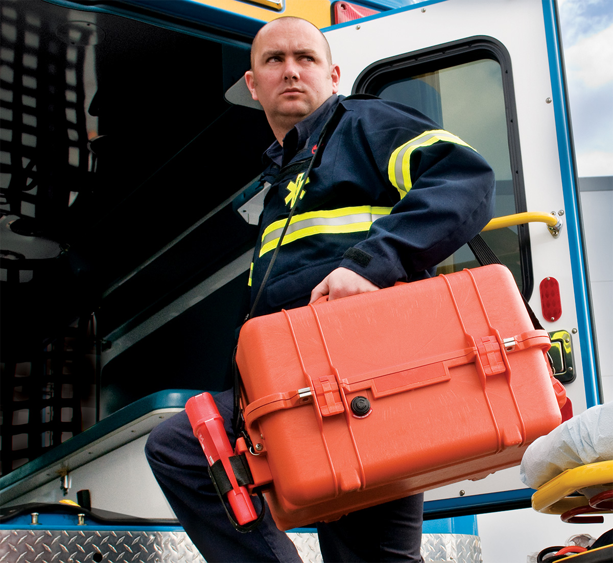 Pelican 1460EMS Protector EMS Case,ID: 18.54 x 9.92 x 10.92″ Pelican 1460EMS Protector EMS Case,ID: 18.54 x 9.92 x 10.92" - Image 2