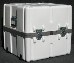 SW2222-21T  Shipping Case w/ Removable Lid